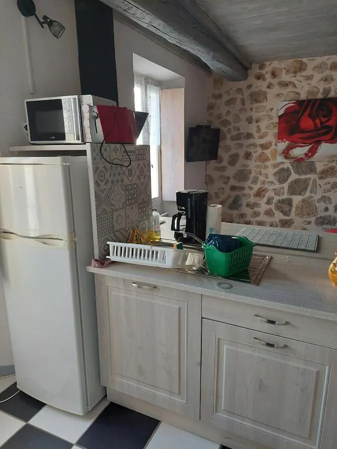 Locationseillans Var Studio Violette3E Etage France